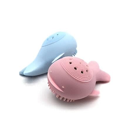 Silicone Brush - Deep Cleansing Whale-Shaped Face Massager and Gentle Exfoliator with Soft Bristles for Everyday Washing and Radiant Skin, Ideal for Sensitive Complexions (3 piece of the color shown)