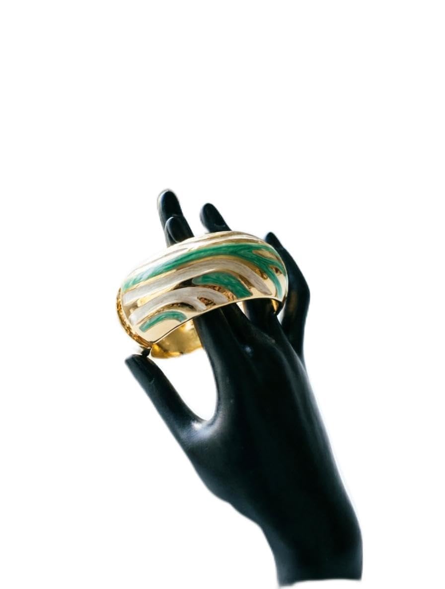 Cuff Bracelet - Vintage Style 18K Gold Plated Hinge Arm Band for Women, Chunky Stackable Fashion Jewelry, Perfect Birthday Gift for Teen Girls and Moms, Durable