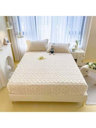 Elegant Home Off-White Faux Fur Jacquard Throw Blanket (120x200 cm) with 2 Pillowcases