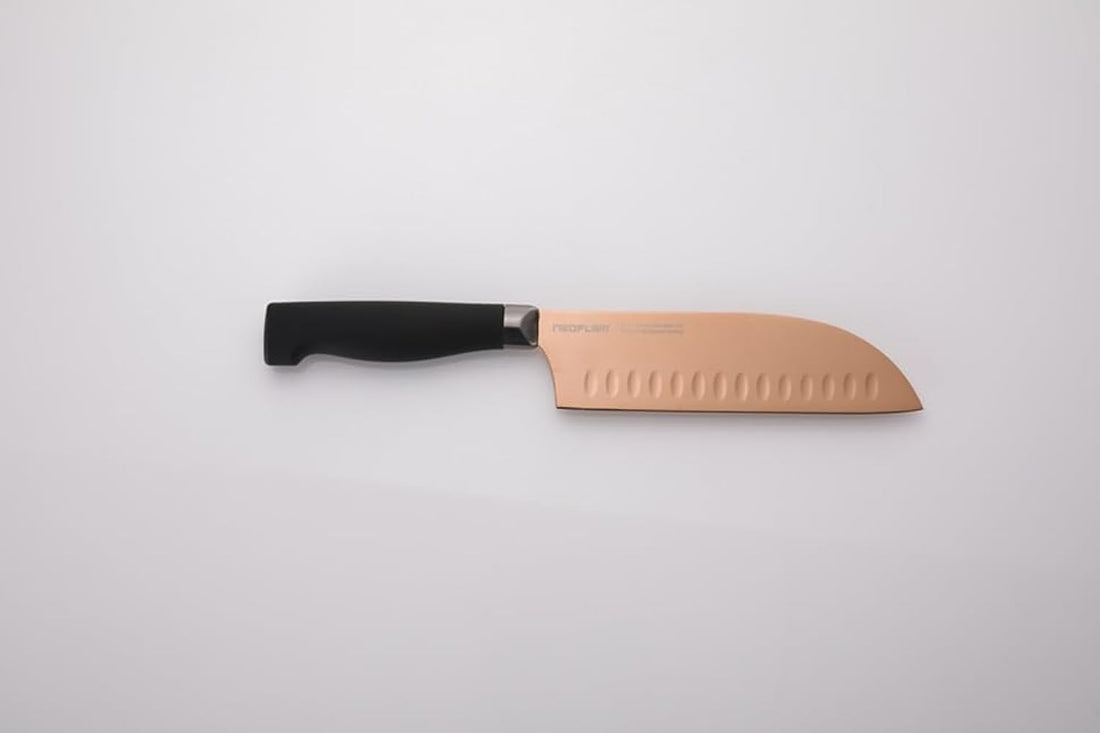 Neoflam, Santoku,Titanium knife (5inc), Non-stick Titanium Coated Blade,Silicone handel Black,13cm,Rose Gold.