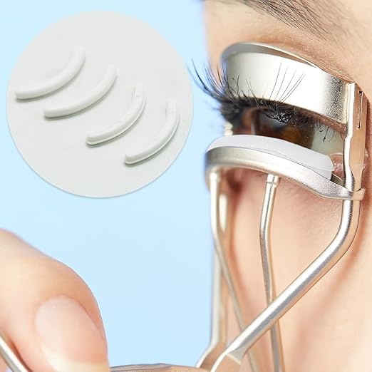 Premium Eyelash Curler – Get a Natural and Perfect Look in Seconds with Ergonomic Design That Fits All Eye Shapes and Results That Last for Hours (Silver)