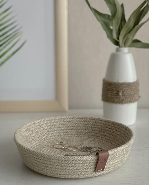 MacrameStore-Jute Accessories Organizer – 20 cm- منظم إكسسوارات جوت