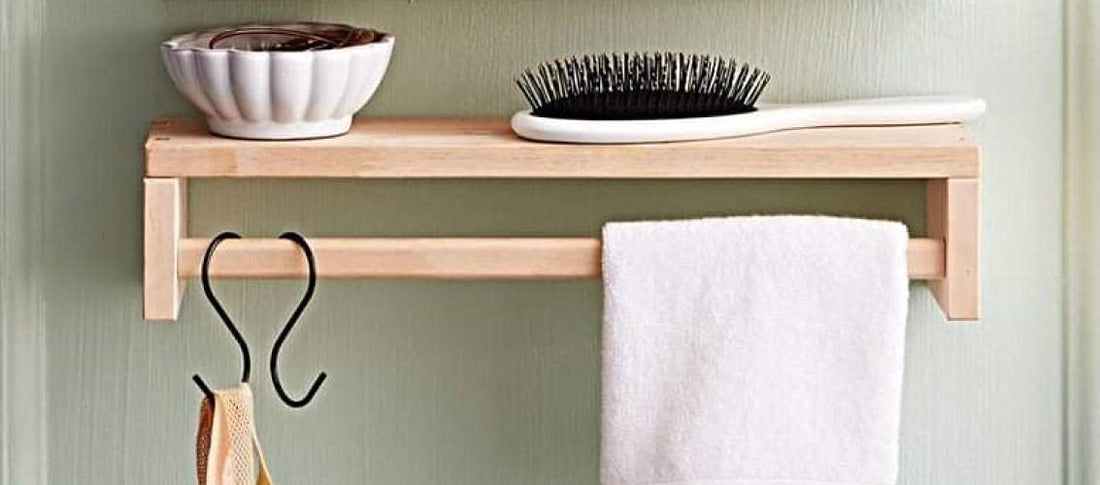 Robe and towel hooks brown