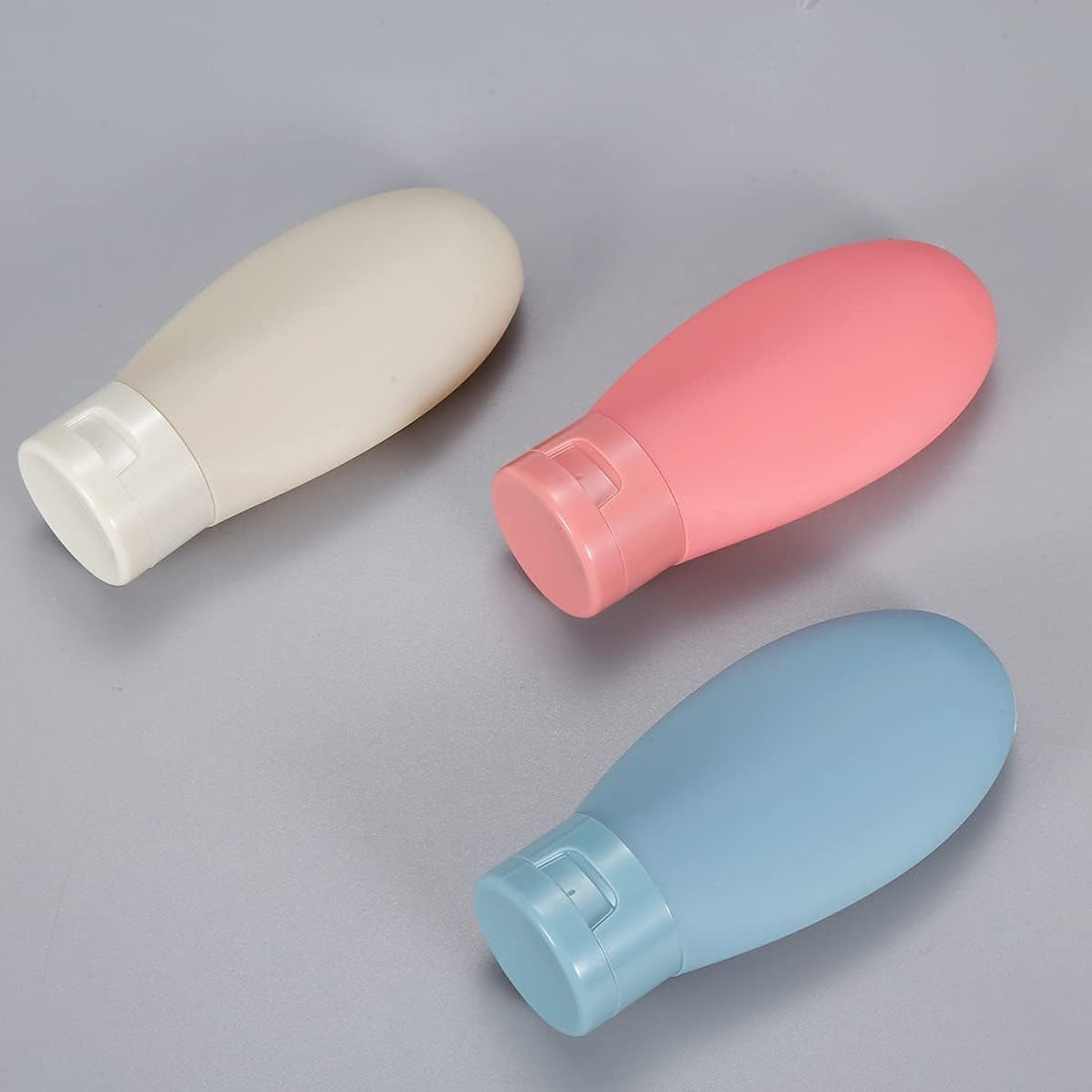 ULTRINA 3 Pcs Travel Bottles Set,60ML Travel Bottles & Containers,Small Mini Empty Plastic Squeeze Bottles for Travel Toiletries,Shampoo and Conditioner with Storage Bag