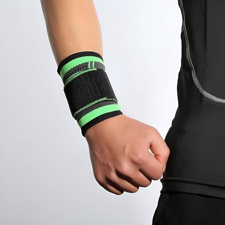 Sports Wrist Support Sports Gloves, Black and Green, Breathable and Sweat-absorbent Dollar Import for Housewares