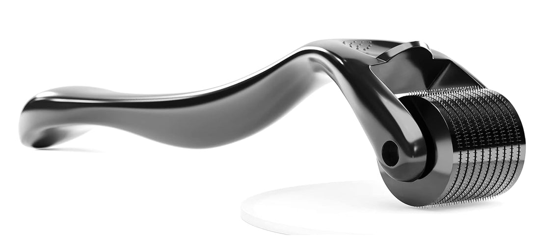 Derma Roller 1.5 mm with Real Silver Needles, Physician Use Micro Needle Roller 540 for Skin and Hair Care - 2022 Advanced Seamless Version for Men and Women