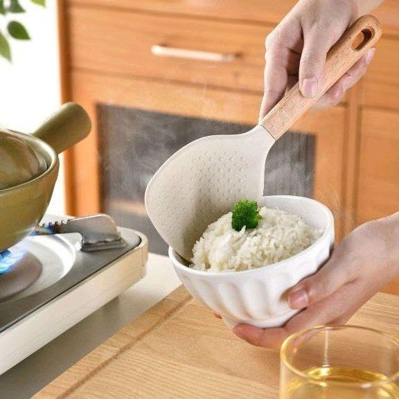 Generic Rice Scoop with Wooden Handle, Ceramic-Coated Silicone, Non-Stick, Scratch-Free for Cookware .smk