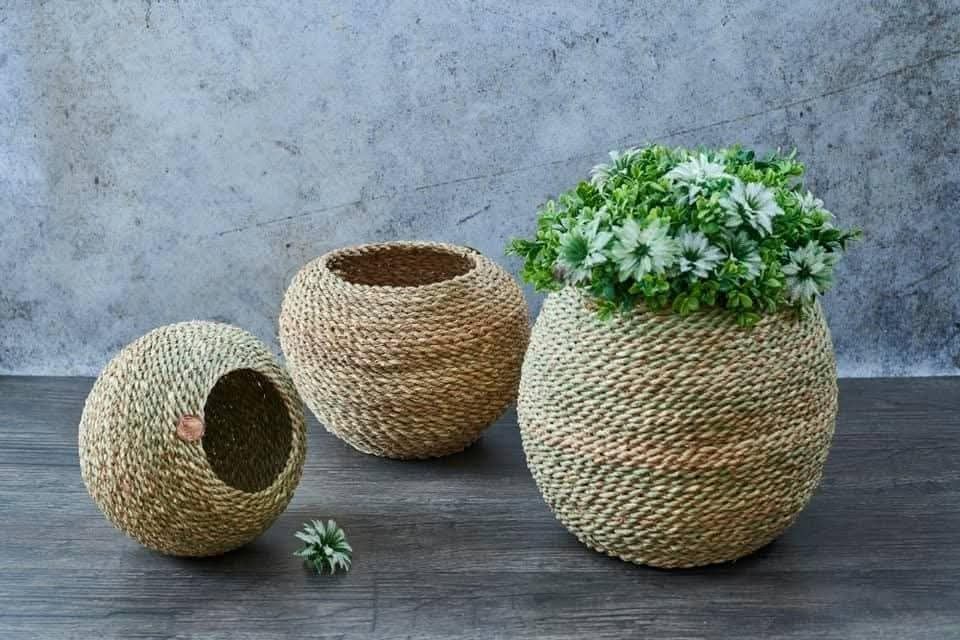 MacrameStore- Natural Halfa Plant Decorative Vase - فازة ديكور من الحلفا الطبيعي