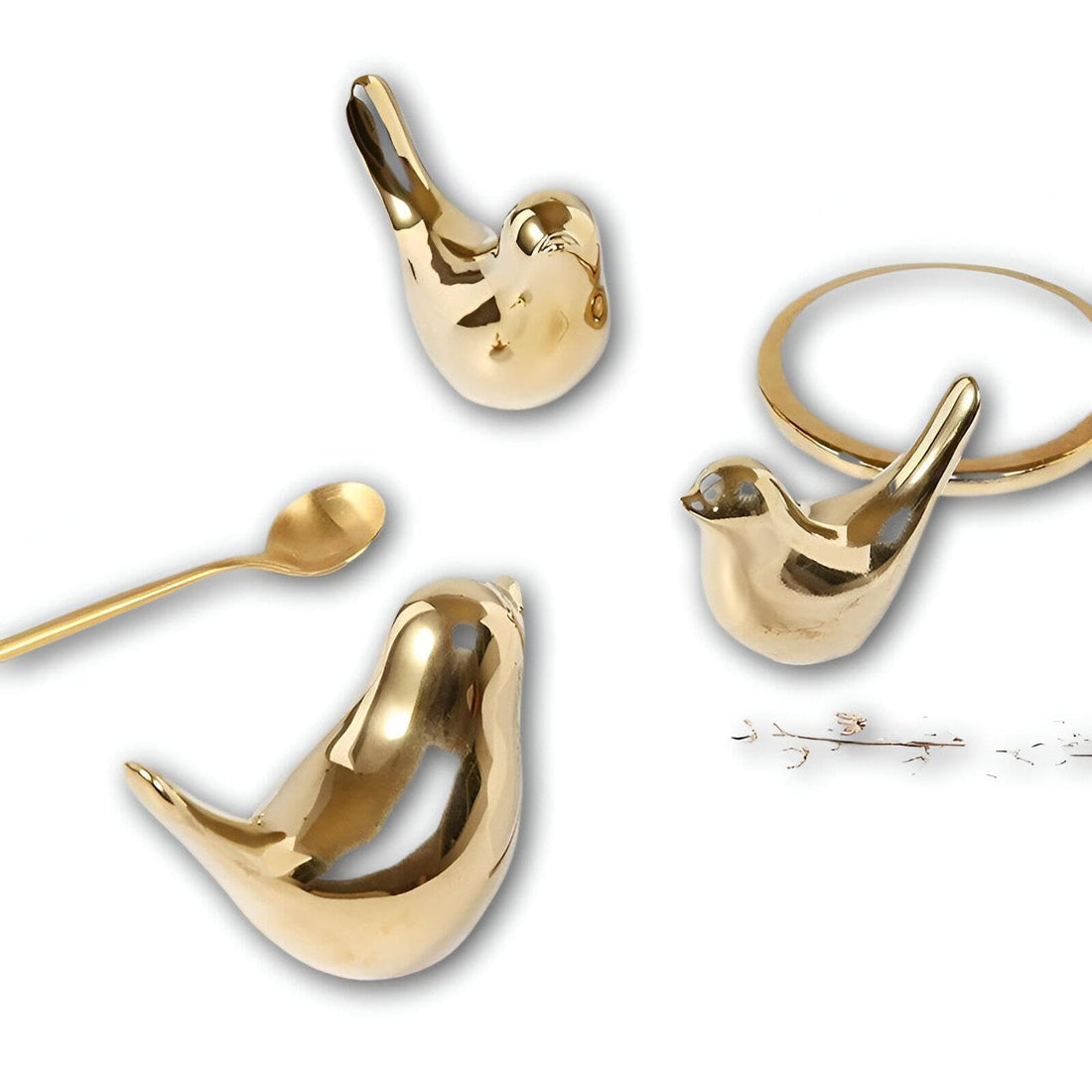 Bird Statue - Exquisitely crafted gold bird figurines for home decor, a contemporary ceramic trio designed to enrich office desktops, bookshelves, bedrooms, living rooms, and coffee tables.