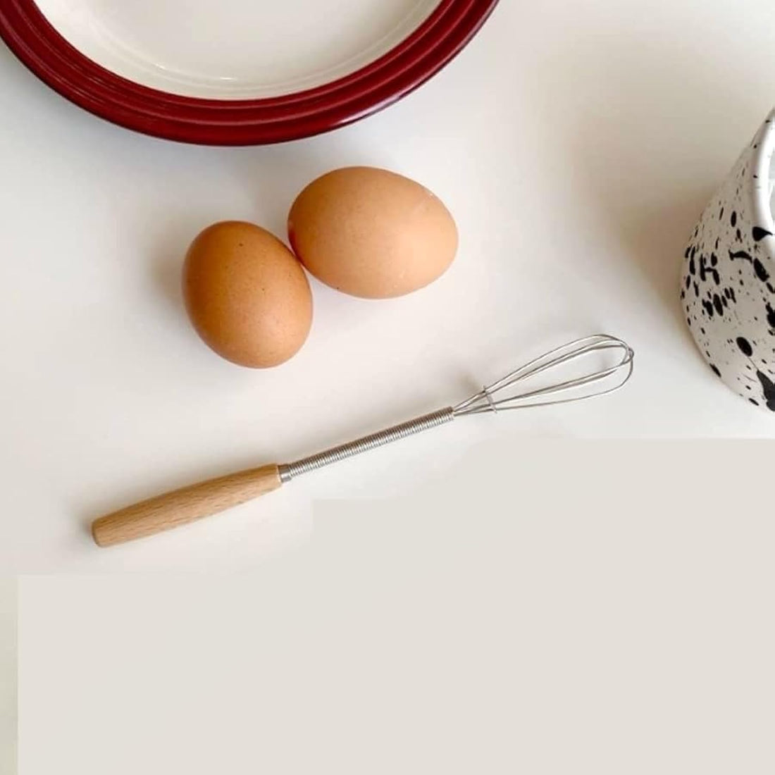Downtown 20cm Mini Stainless Steel Egg Beater with Wood Handle, Foam Cream Frother and Sauce Mixer, Small Handheld Whisk for Individual Portions, Salad Dressings and Whipping Cream