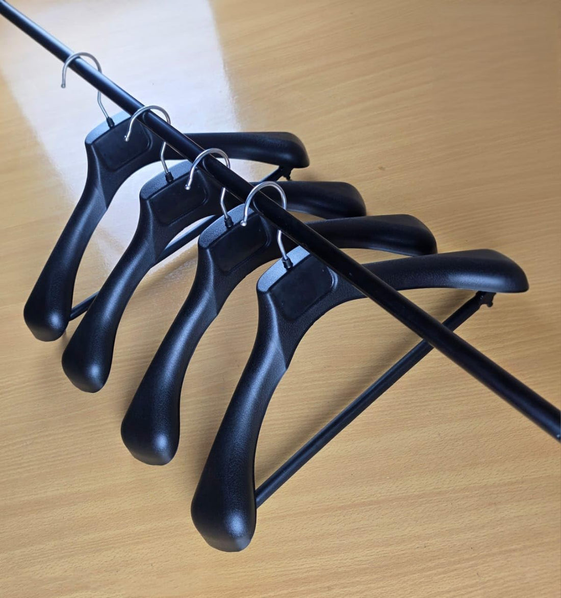 Wide Shoulder Plastic Clothes Hangers, Black, Suit Hangers, Heavy Jackets, Durable Polypropylene 12 Pack