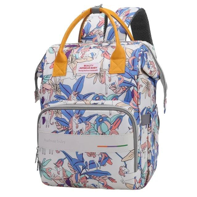 Multifunctional Diaper Bag Backpack for Mom - Perfect for Travel and Outings, Large Capacity, Waterproof and Easy to Clean - Modern and Stylish Design