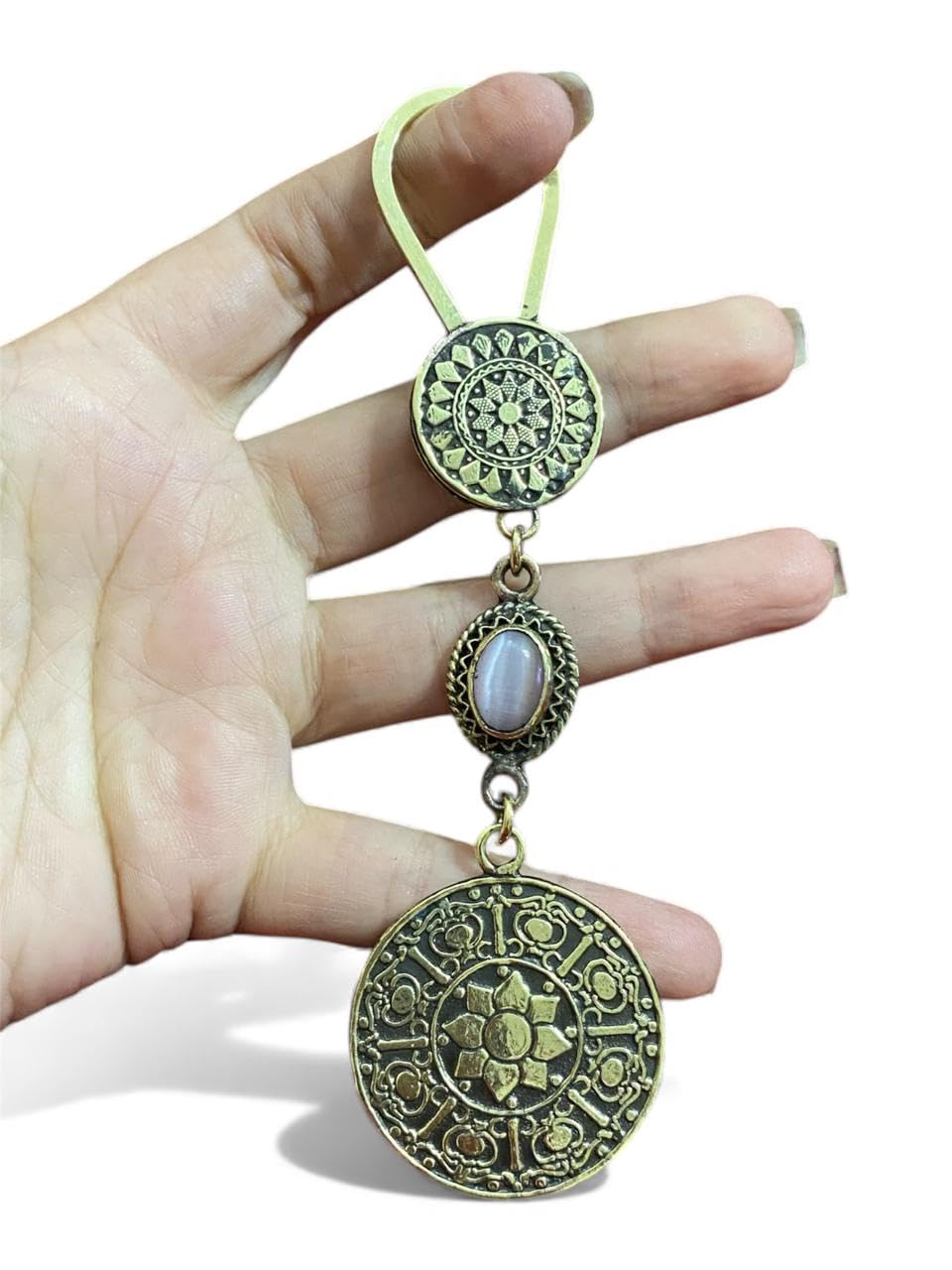 Copper Keychain - Round Rose Decorative - Handmade Keychain - Unique Gift Enhances Spirituality and Elegance - Backed with Multicolor Agate Stone - Motif Change
