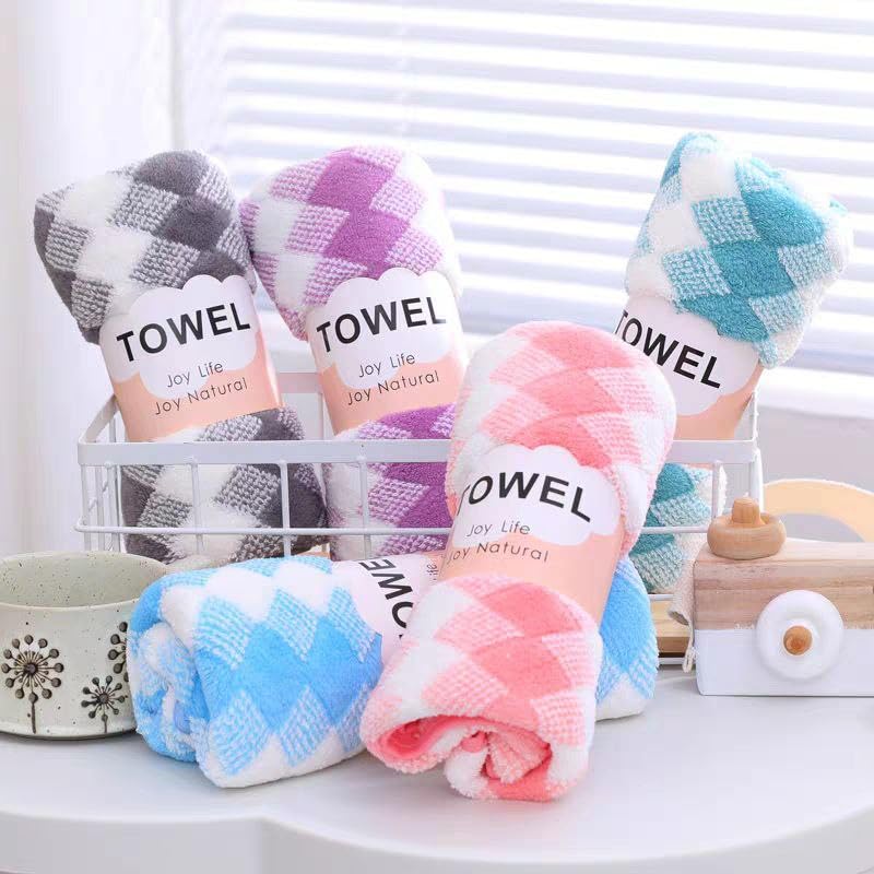 Microfiber Face Towel Set of 5 - Super Absorbent - Soft and Skin Safe - Multi Use for Drying and Cleaning Dc