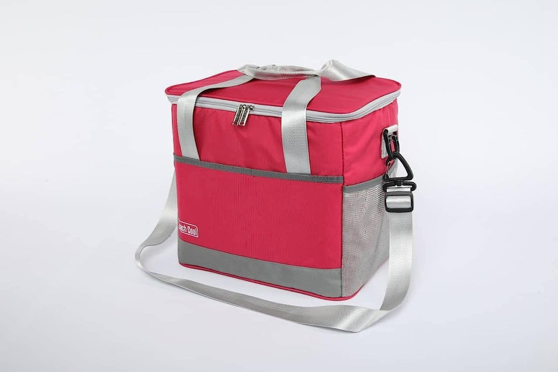 Beach Cool Insulated 26 Liter Thermal Bag (Fuchsia)