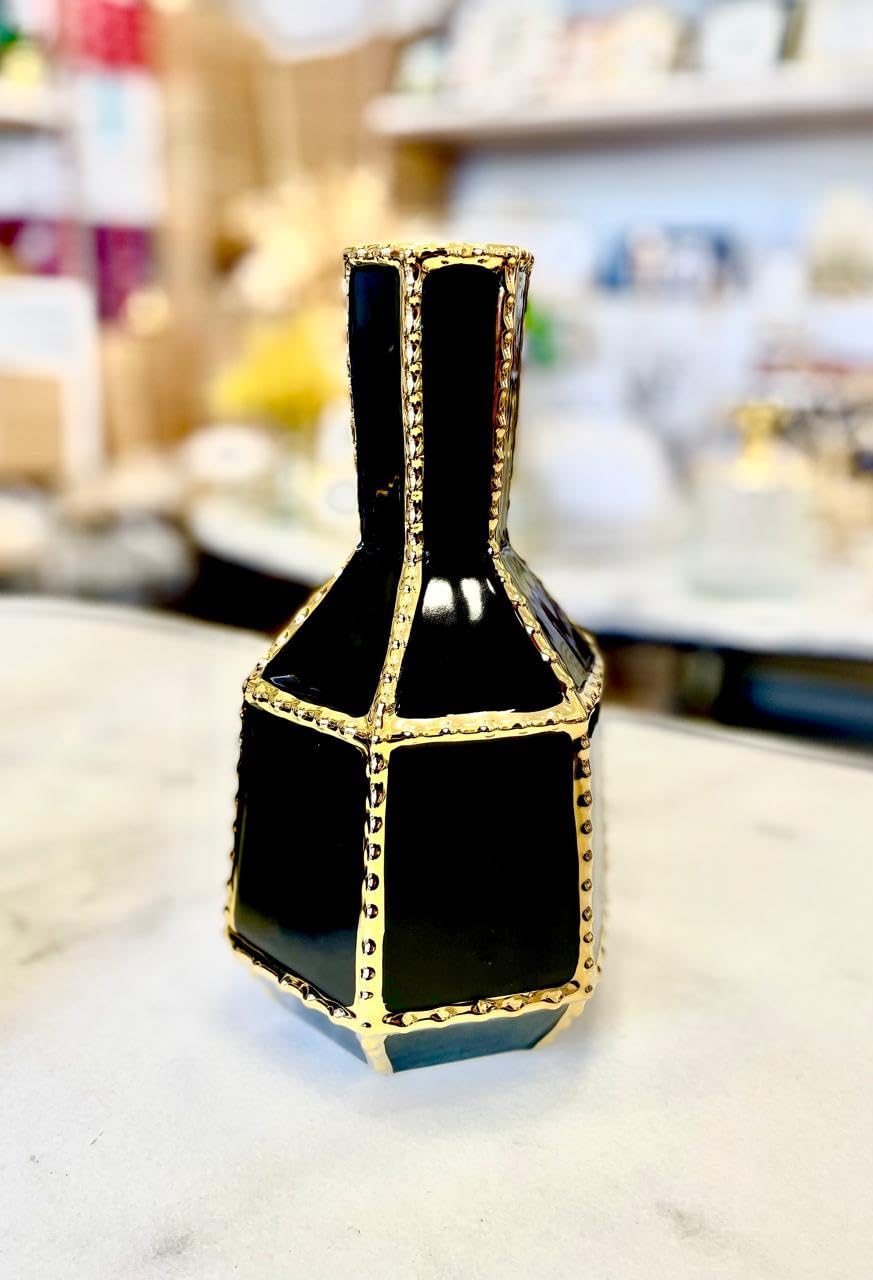 Porcelain Geomatric vase With A Unique Design From FLAMINGO (Long) - BLACK