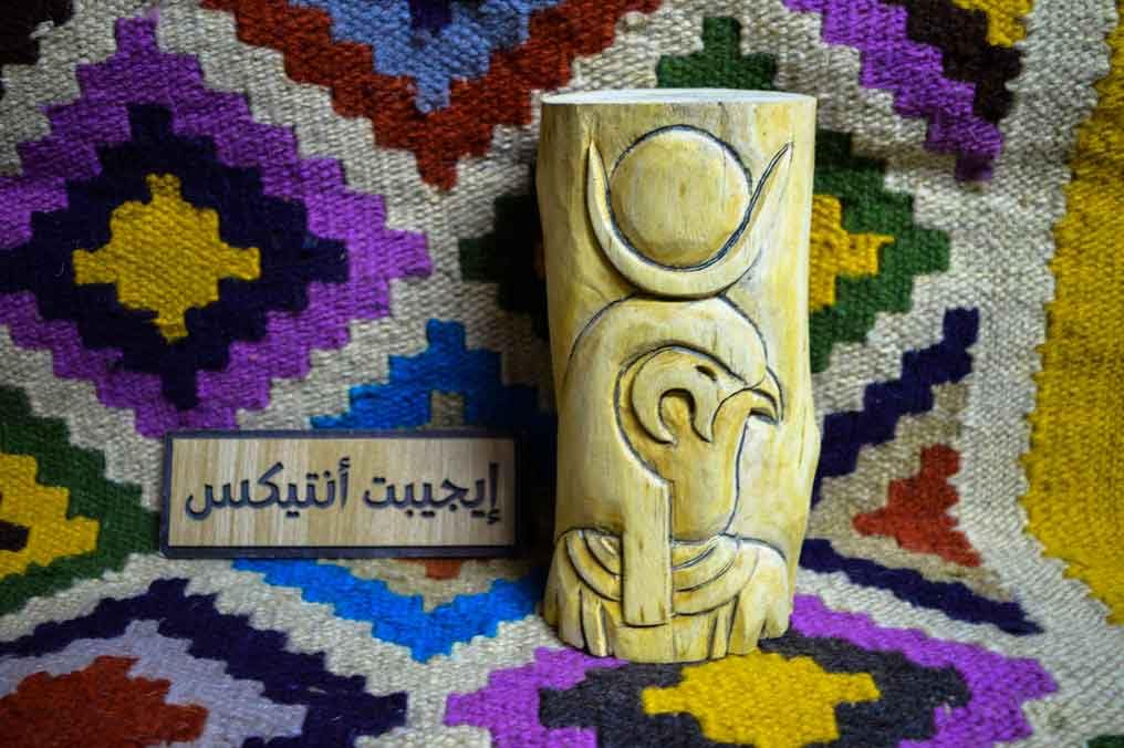 حفر على جذع شجرة خشب طبيعي شكل أنوبيس صناعة يدوية مصرية 100% من انتاج ايجيبت أنتيكس