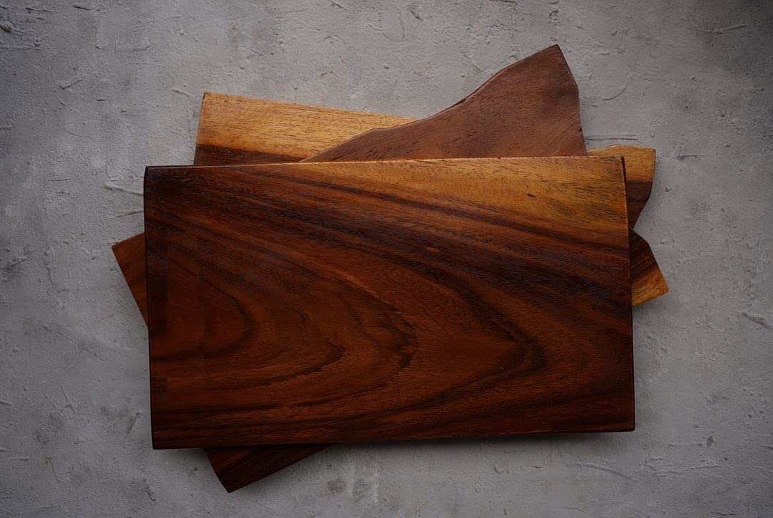 Hayah Wood - Medium wooden dining board - لوح اعداد الطعام وسط