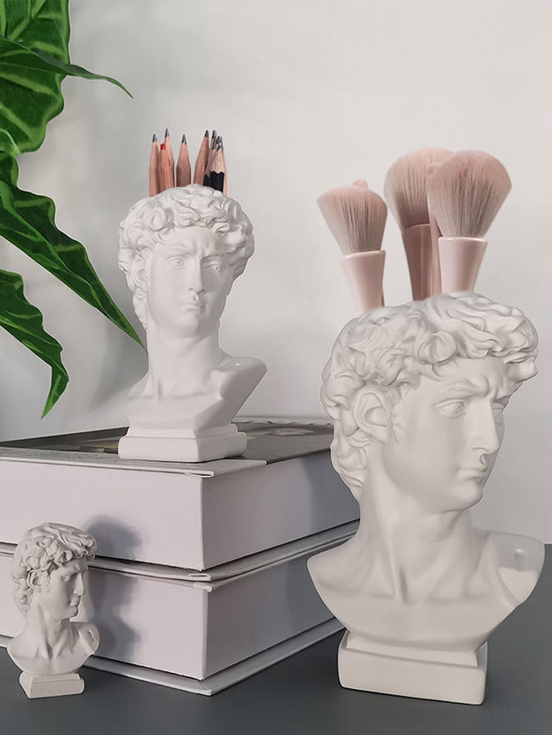 THE PACK - Creation Core Indoor Outdoor Heads Planter Resin Succulent Planter Vase Greek Statue Planter Urn Home Garden Decor Sculpture (MED_17Cm حجم كبير)
