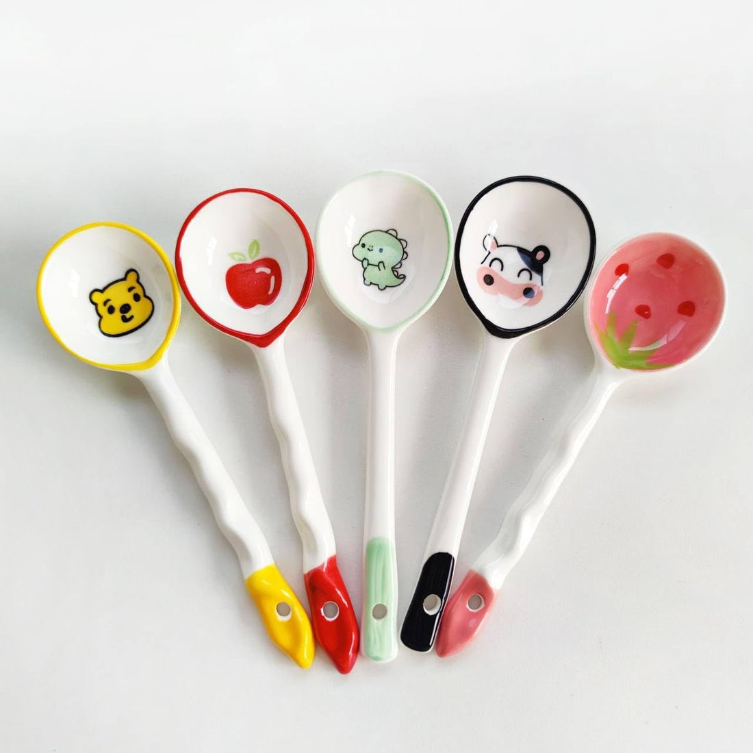 Ceramic Cartoon Spoon Set, Porcelain, Cute Animal and Fruit Designs, Lightweight, Everyday Serving, .hg