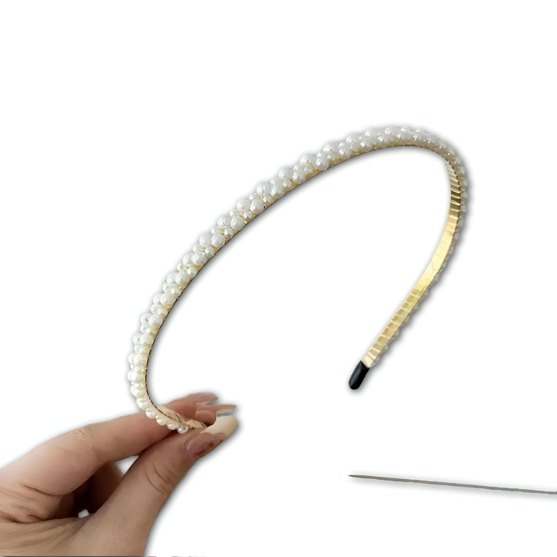 Wedding Hair Collar - A thin, pearl-decorated hair tie for the bride, combining timeless elegance and respiratory comfort to wear throughout the day on your special day. (Model No.6)