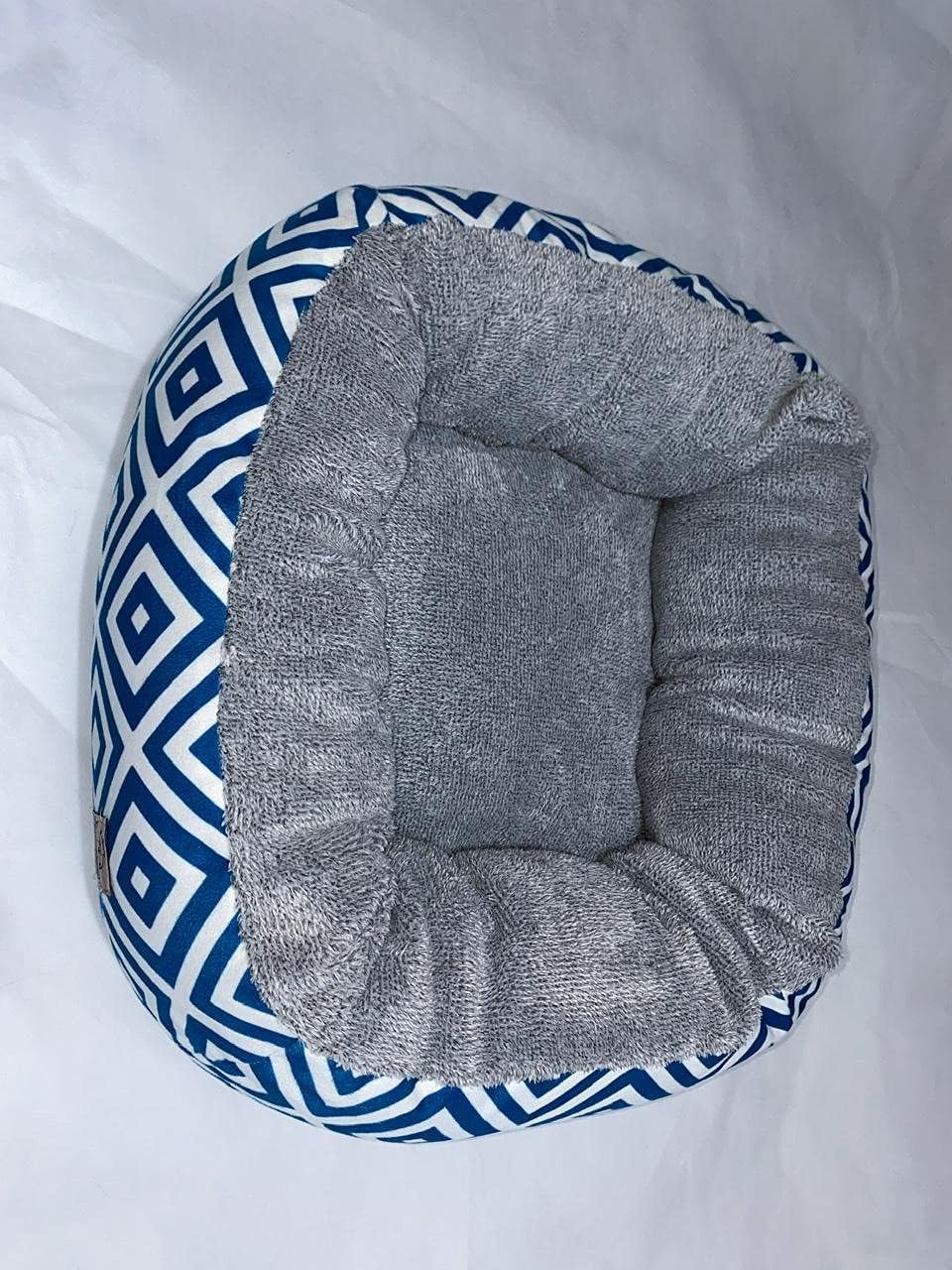 Moro Moro 3 Dog Bed for Small Dogs and Cats