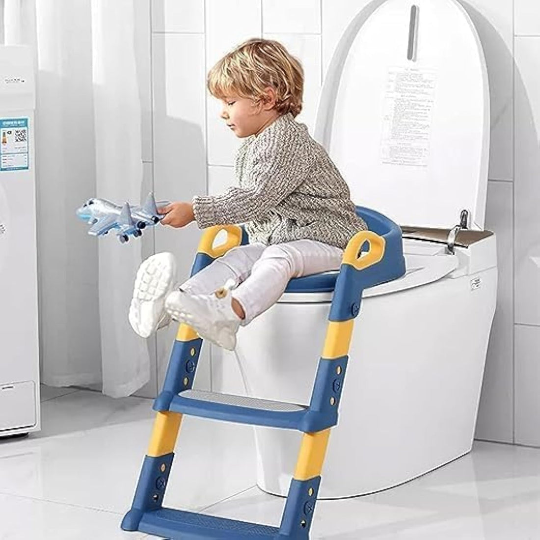 CAZADORA Potty Training Seat with Step Stool Ladder - Comfortable Toilet Trainer for Kids Boys Girls - Anti-Slip Pads, Foldable Ladder - Easy Potty Training Solution - Suitable for Toddlers - Blue