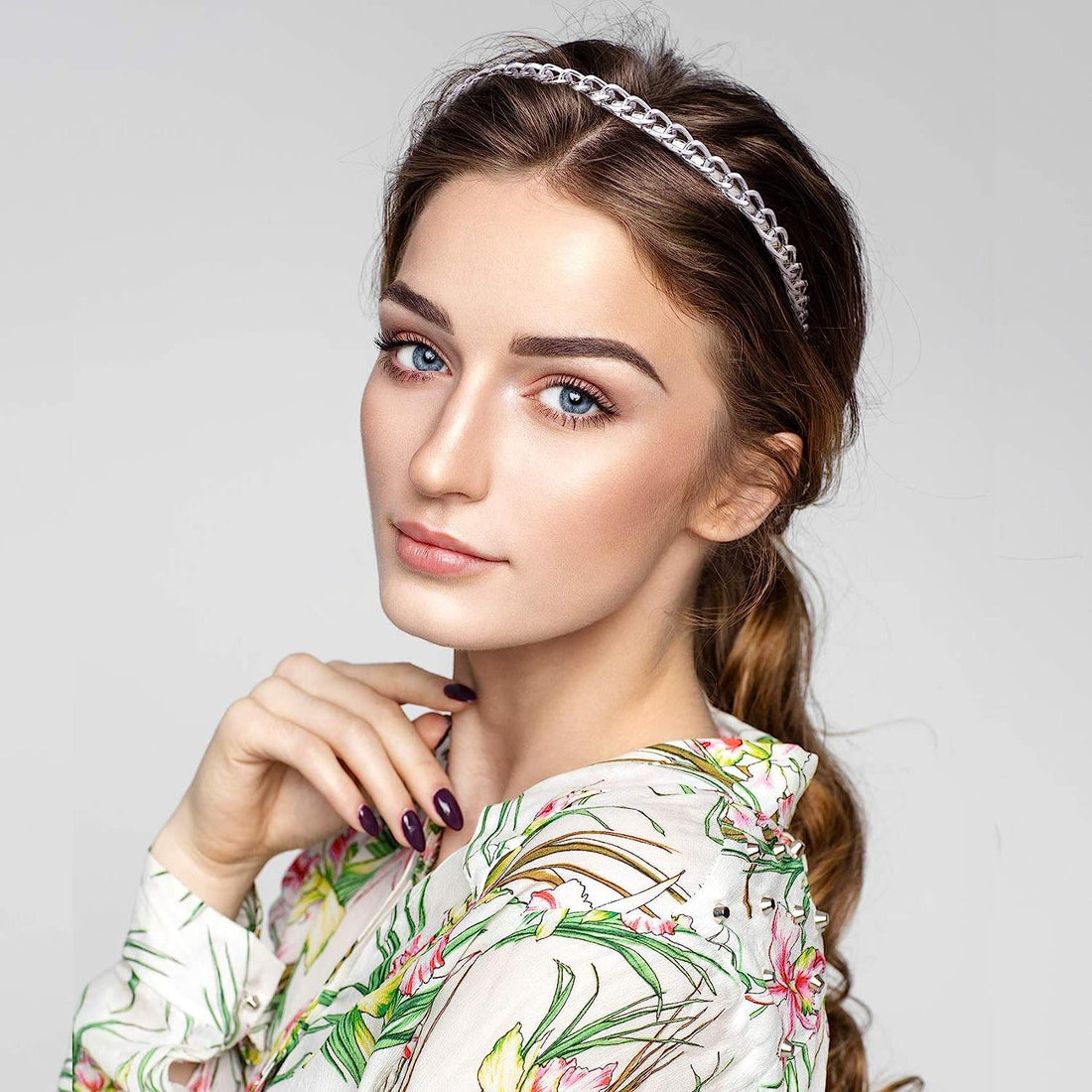 Women Chained Headband Fashion, Gold Metal Thin Headbands for women Girls, Beauty Silver Headbands Hair Hoop Hair Accessories (Silver)