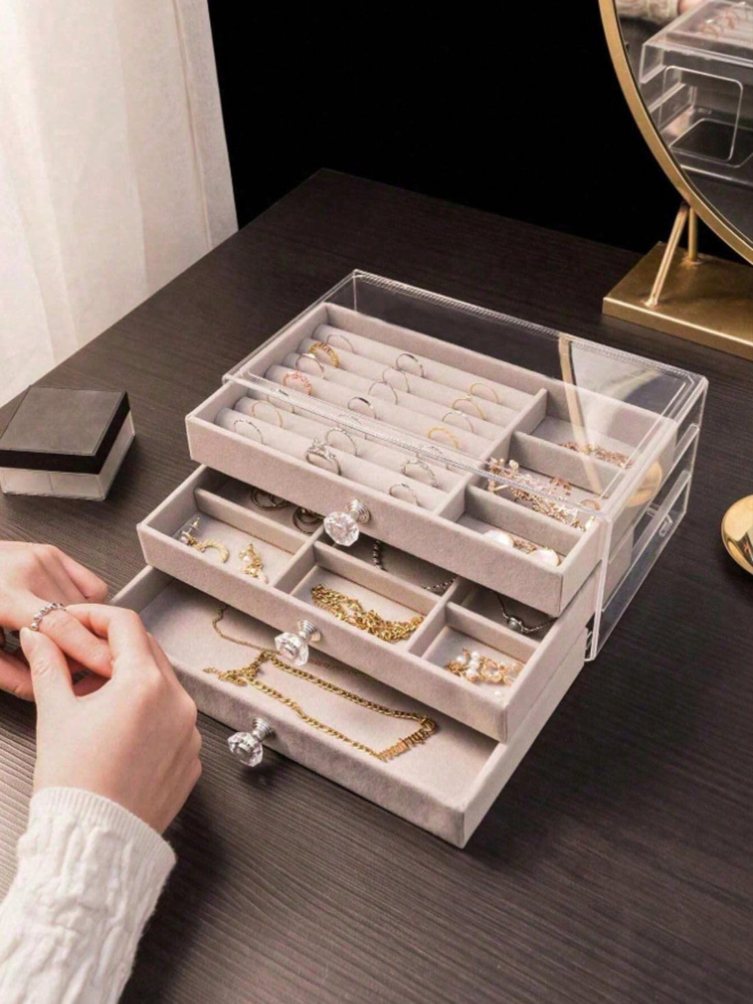 Acrylic Accessories Organizer with 3 Drawers, Clear Jewelry Boxes for Women, Earrings, Rings, Bracelets, Necklaces, Velvet Jewelry Display Case Multicolor