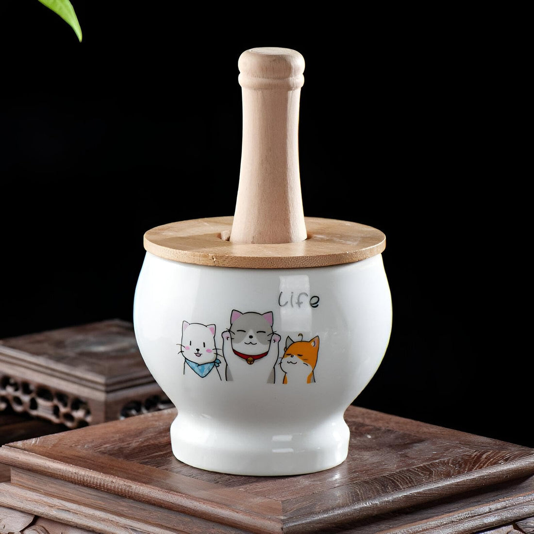 Pepper Grinder - Ergonomic Mortar and Pestle Set Perfect for Fresh Spices, Convenient and Easy to Use