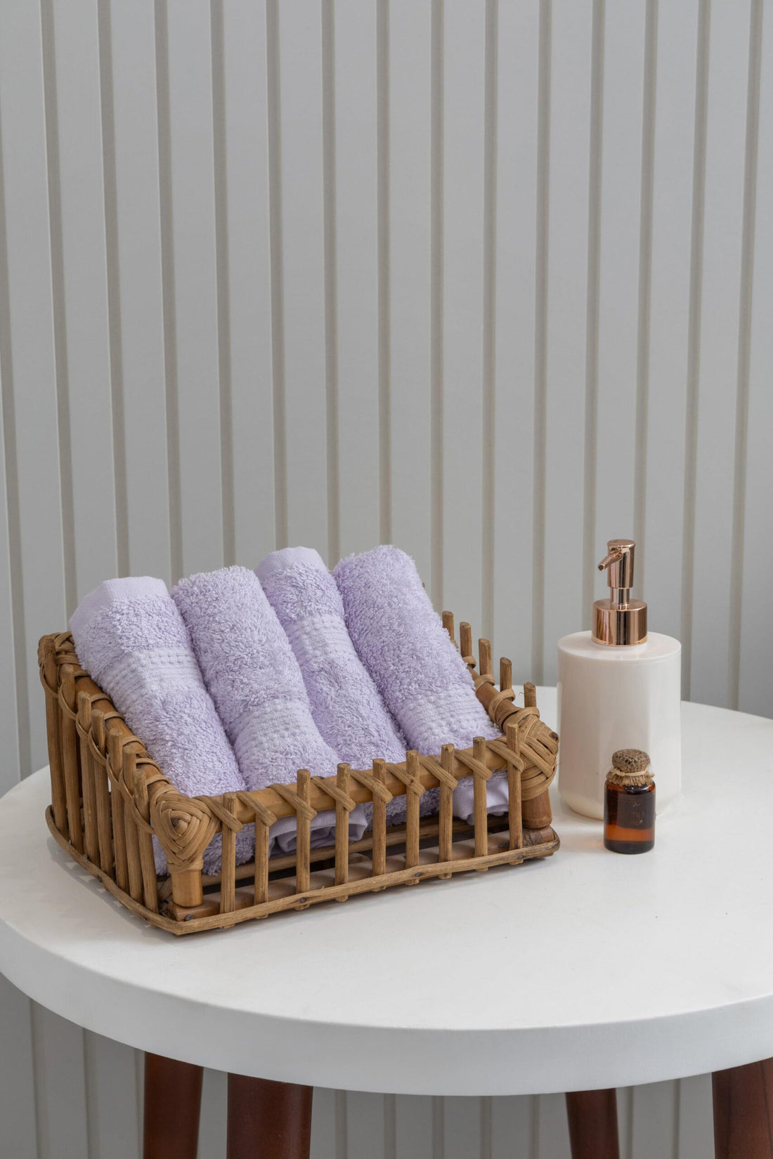 nit - Lavender Foge 4 pieces Face Towels Set - Solid (650 GSM) 100% Egyptian Cotton