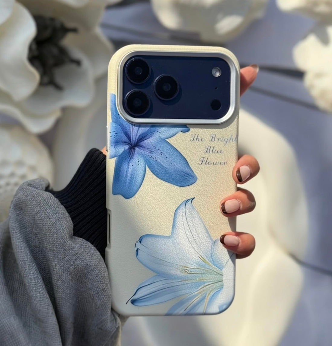 Fekra Luxury Blue Flower Case for iPhone 17 Pro Max with Camera Lens Protector Included, Slim Silicone Cover with Microfiber Lining, Anti-Fingerprint, Shockproof Phone Case (Masa lilium)