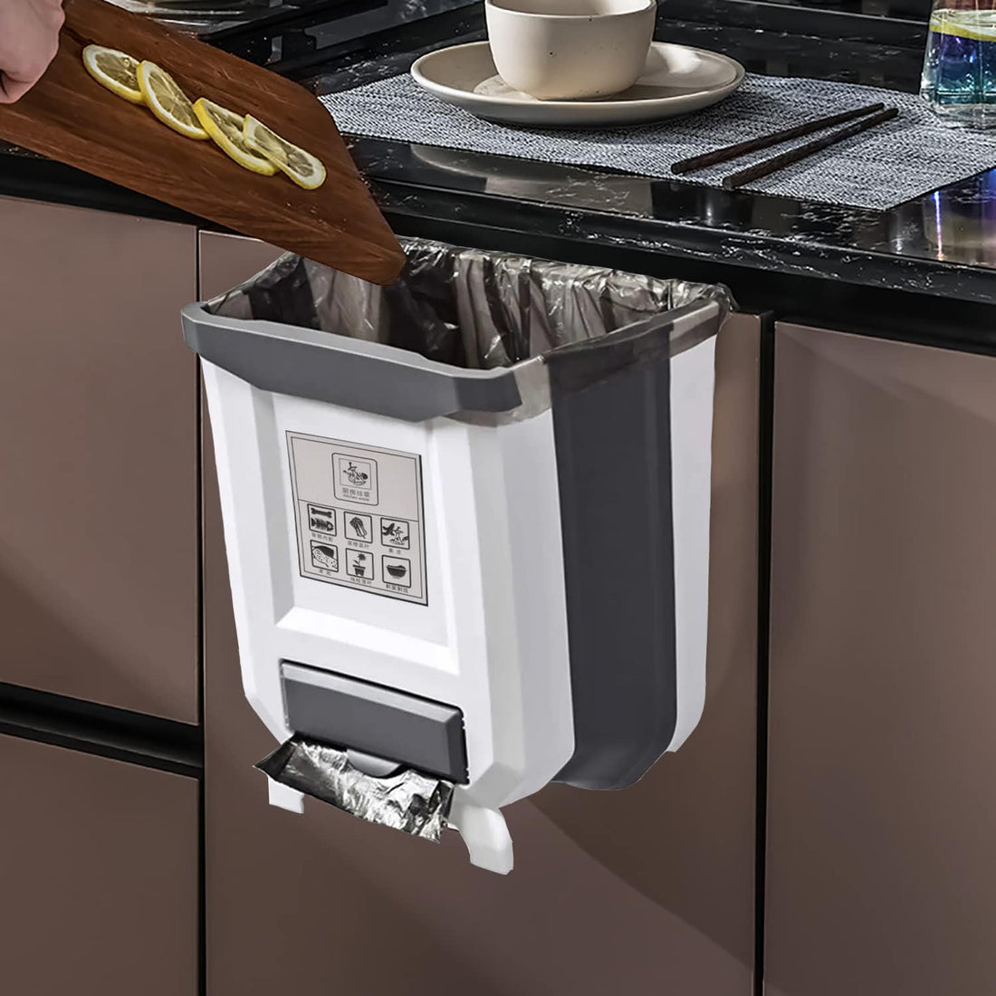 U-HOOME Hanging Trash Can Folding Waste Bins Kitchen Foldable Trash Can Collapsible Garbage Can for Home Kitchen Room Cabinet Door Drawer or Car