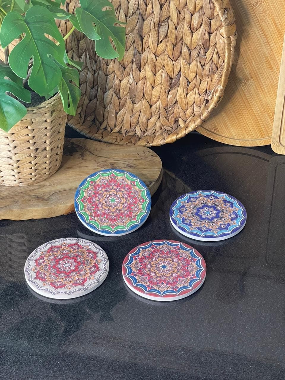 Ceramic Coasters Set of 4, Colorful Round Coasters, Heat Resistant, Furniture Protection, Suitable for Coffee, Hot and Cold Drinks