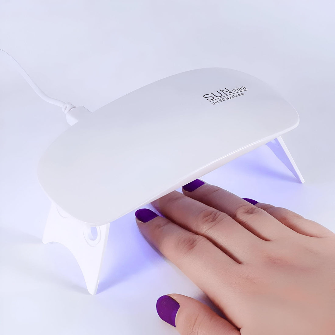 Generic Efficient UV Nail Dryer for Gel Polish: 6W Mini Size LED Nail Lamp, Perfect for Personal and Professional Use