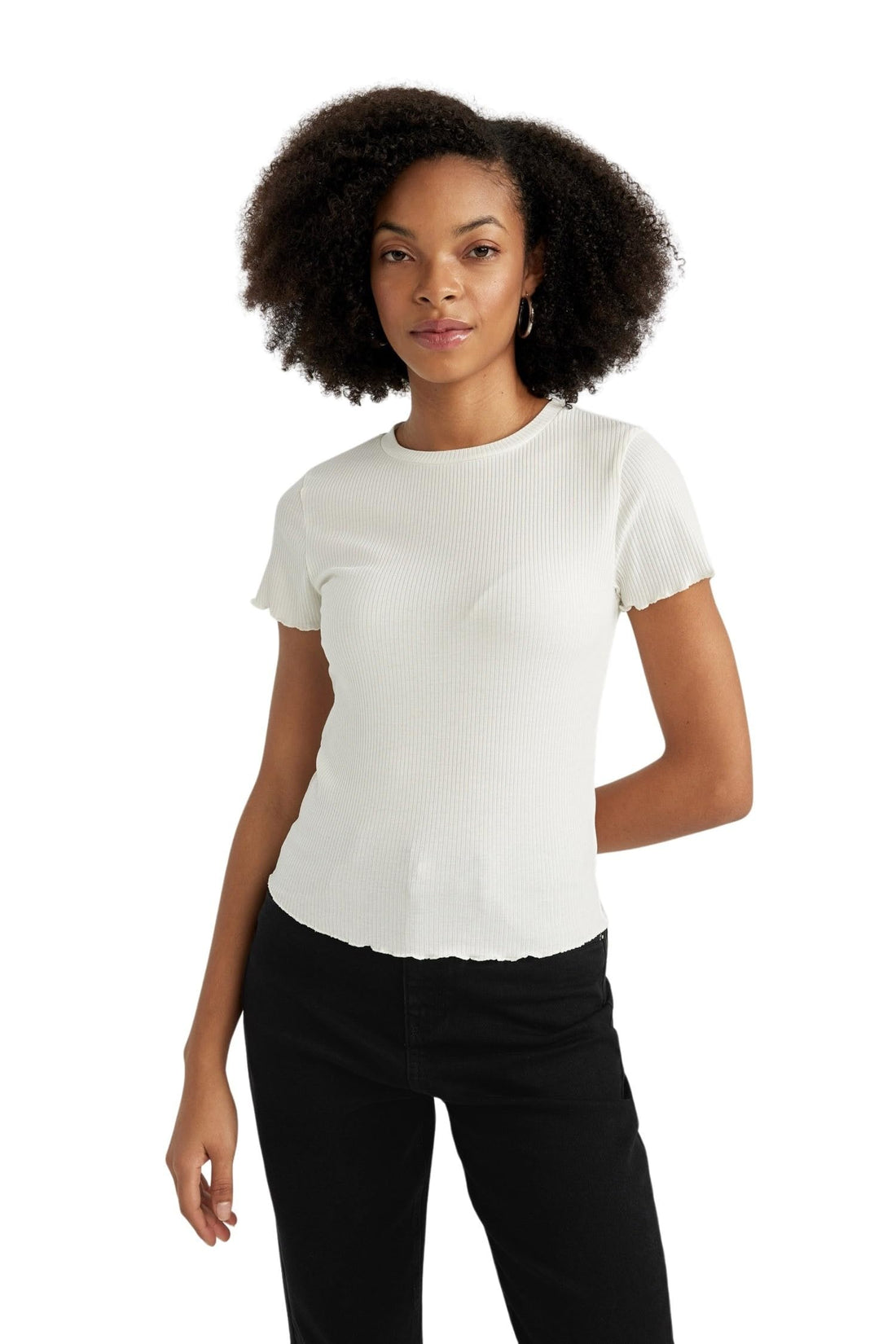 DeFacto Womens Young Fitted Crew Neck Knitted Short Sleeve T-Shirt Short (pack of 1)