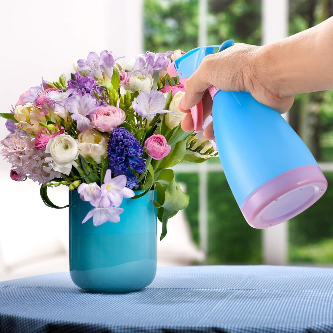 2PCS Large Plastic Plant Water Spray Bottle, 500ml Empty Spray Bottle for Cleaning Watering Gardening Plants (Pink, Blue)