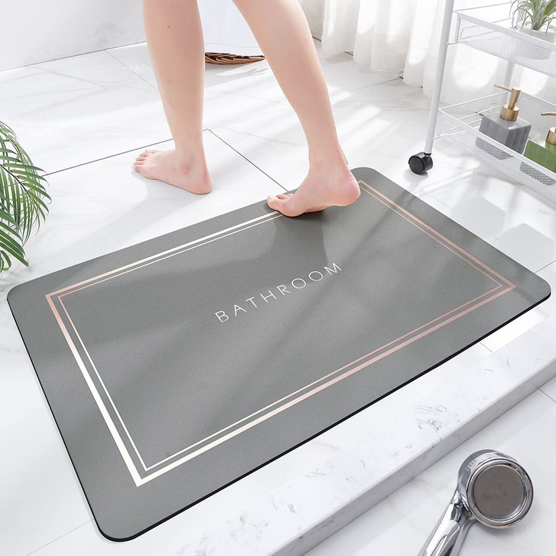 Super Absorbent Floor Mat, Quick-drying Bathroom Mats, Absorbent Bath Mats for Home, Rubber Non-slip Bottoms, Easy to Clean, Simple Bathroom Door Mat, Bathroom Shower Mat (40 * 60 cm, Light Grey)