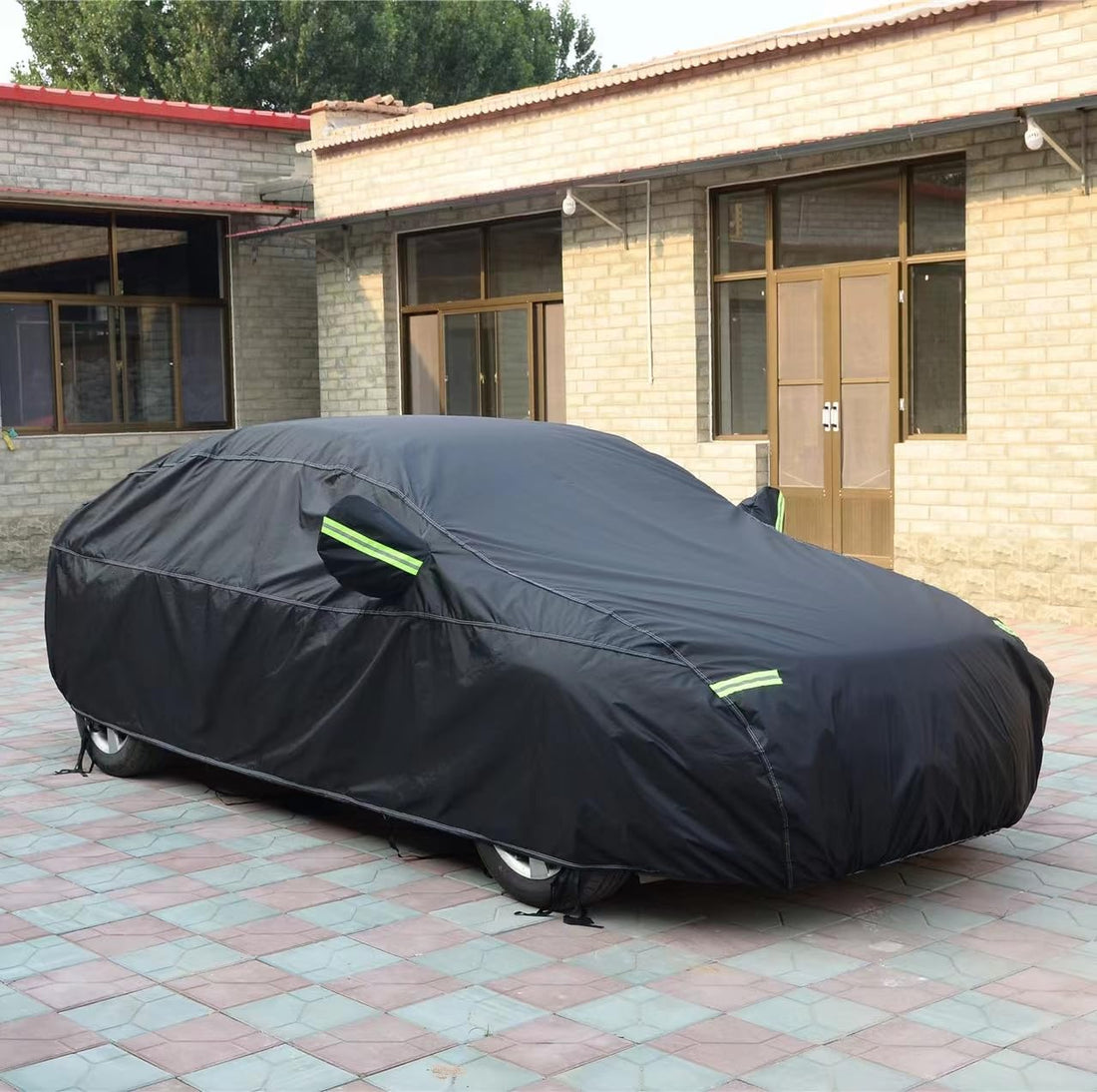 Car Cover Sunscreen UV Protection, Full Exterior Cover with Mirror Pocket/Driver Door Zipper/Warning Strip, Outdoor Vehicle Body Cover Wind/Water/Weatherproof Universal for Van SUV Jeep(525x200x155cm)