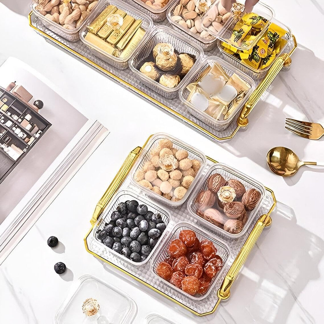 Clear Divided Serving Plate for Dried Fruits, Nuts, Snacks with Lids - Multi Grid Tray Ideal for Home, Kitchen, Party, Office - Made of Durable Acrylic Material with Easy Move Stand (4 Containers)