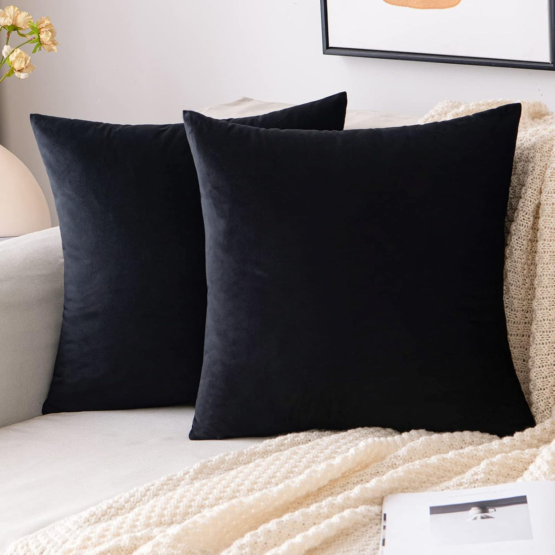 Pack of 2 Velvet Throw Pillow Covers Soft Thick Square Cushion Covers for Sofa Couch Bedroom Living Room 45x45cm (Black)