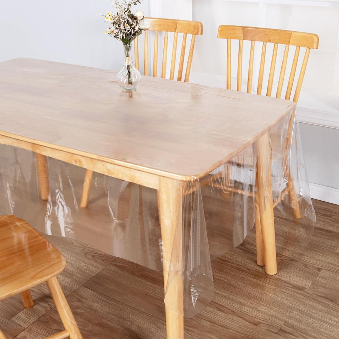 KATIMI Clear Table Protector, 137 × 198cm PVC Table Protector, Waterproof Oilproof Transparent Table Protector, Washable Plastic Table Cover, for Indoor Outdoor Home Office Restaurant Garden Picnic