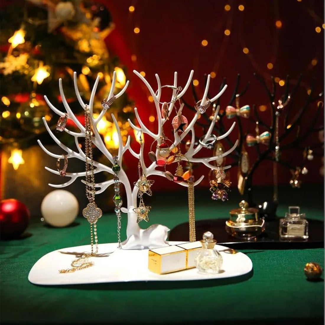 Small Creative Plastic Deer Accessories Stand with Tree Trunk Display Organizer Jewelry Holder Key Holder