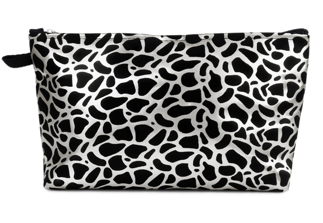 Cheetah Style Wristletless Bag - Stylish Handbag For Makeup & Cosmetic & Accessories, Lightweight Travel Clutches For Women (Silver)