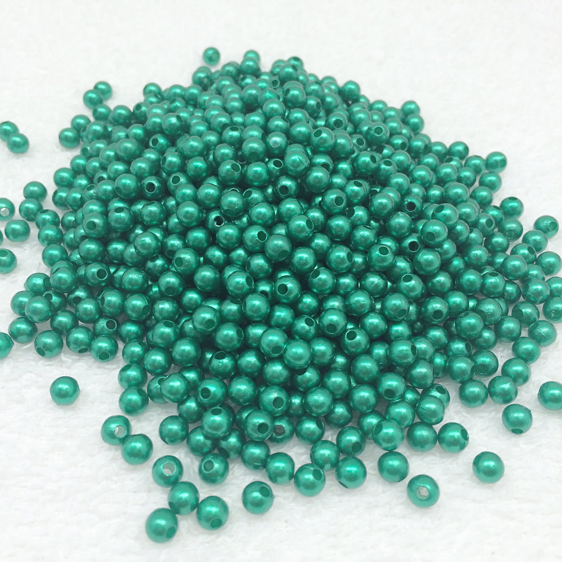 PEPPERLONELY 50 Grams (Apprx 1000 PC) Acrylic Faux Pearl Beads 5mm(3/16 Inch), Dark Green