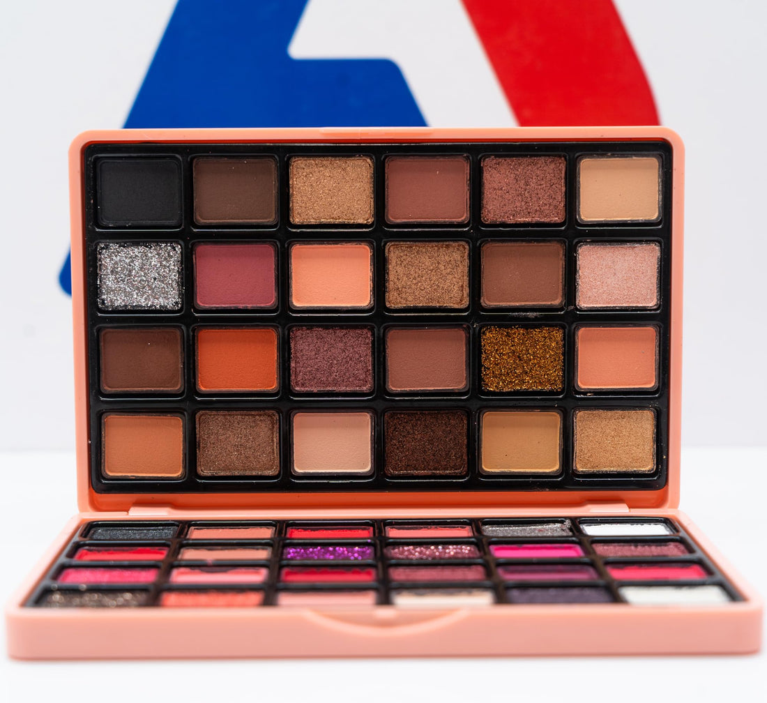 Might Cinema Professional Eyeshadow Palette, 48 Colours, Shimmer and Matte Shades