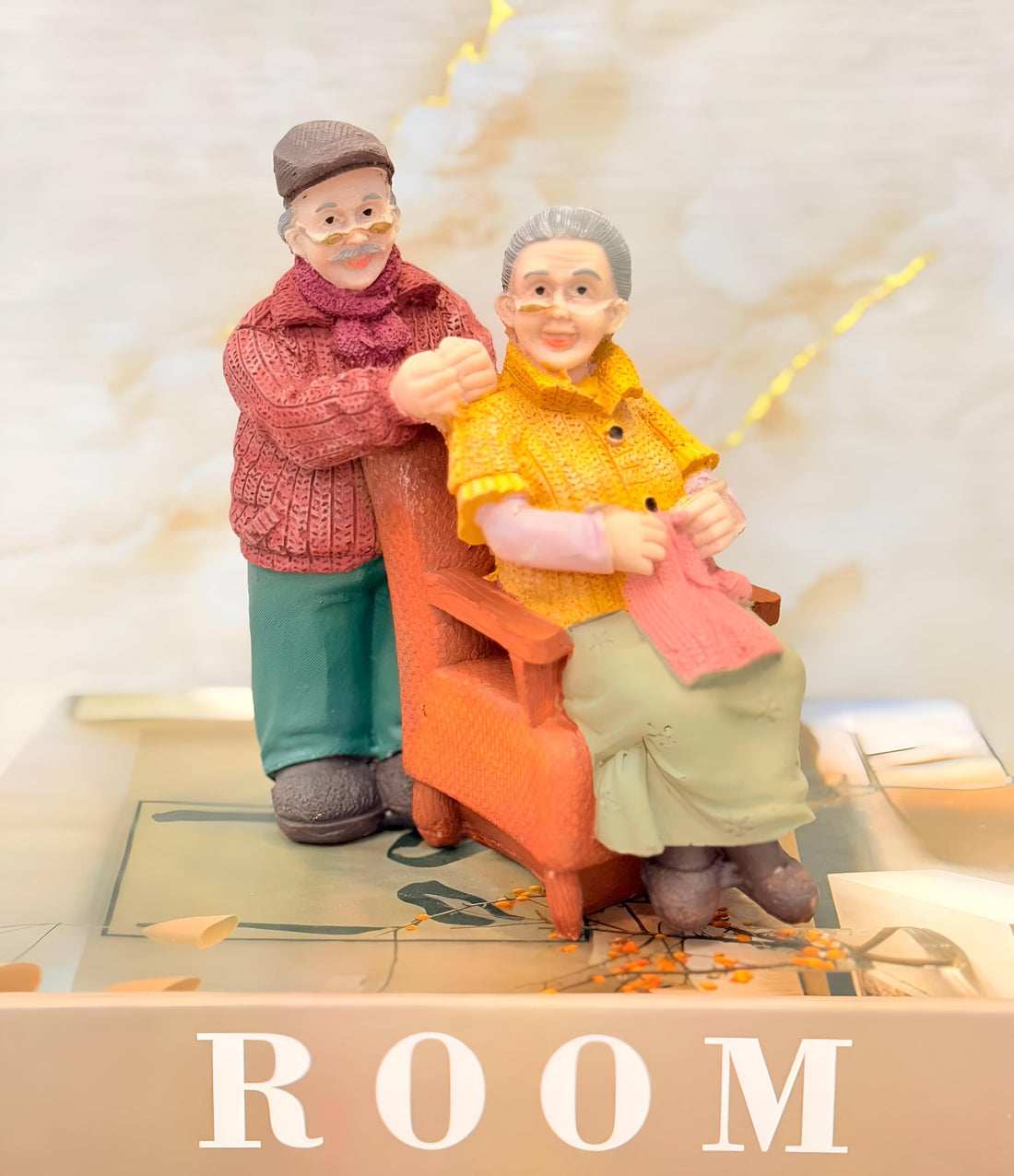 Living Room Accessories - Antique Artistic Characters with a rustic touch, ideal for a warm and elegant atmosphere in your home