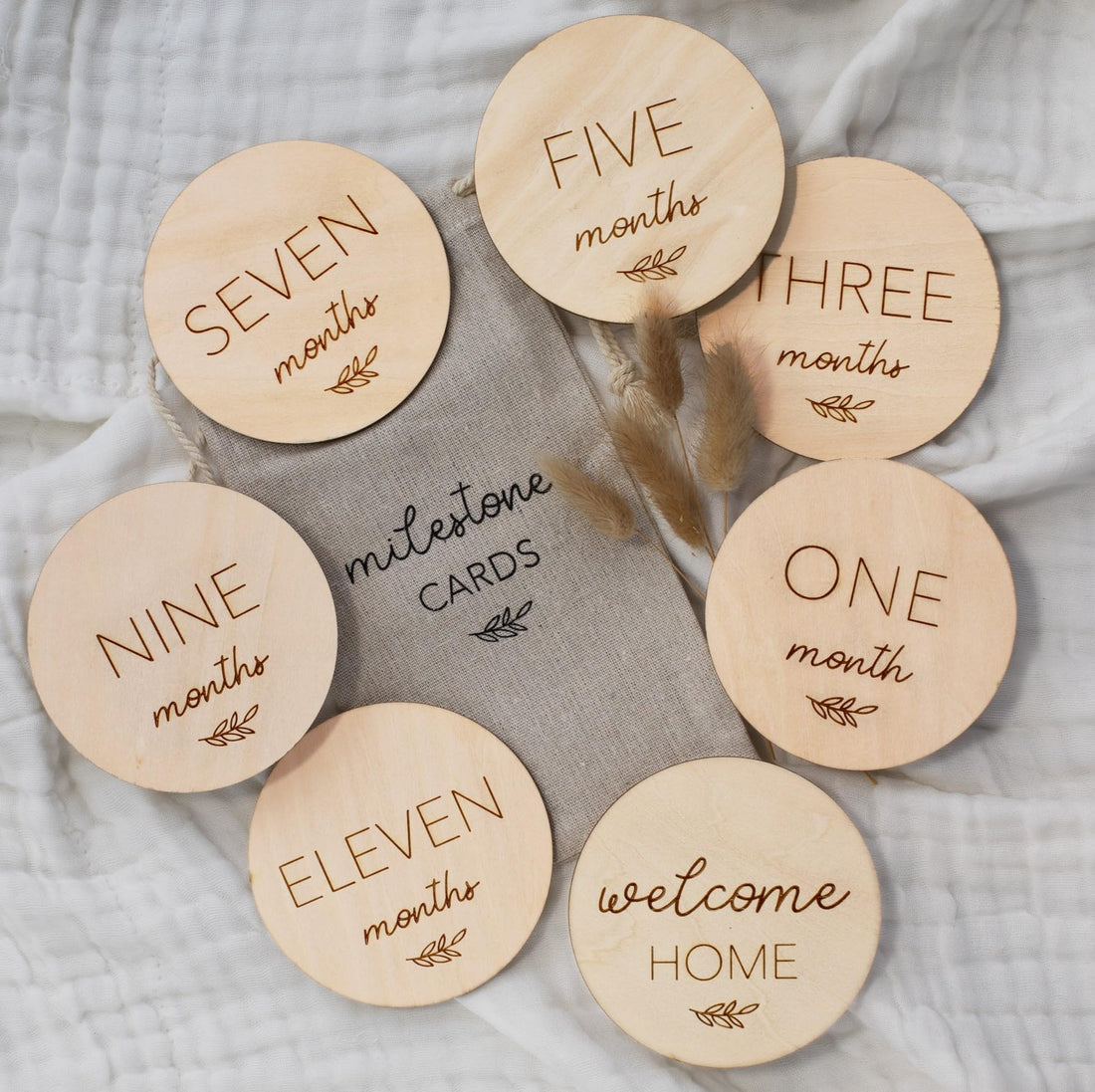 Beautiful Baby Monthly Milestone Cards - The Perfect Wooden Discs for Adorable Milestone Pictures of Your Newborn Boy/Girl - 7 Reversible Circles incl. Announcement & Hello World Sign Are A Great Gift