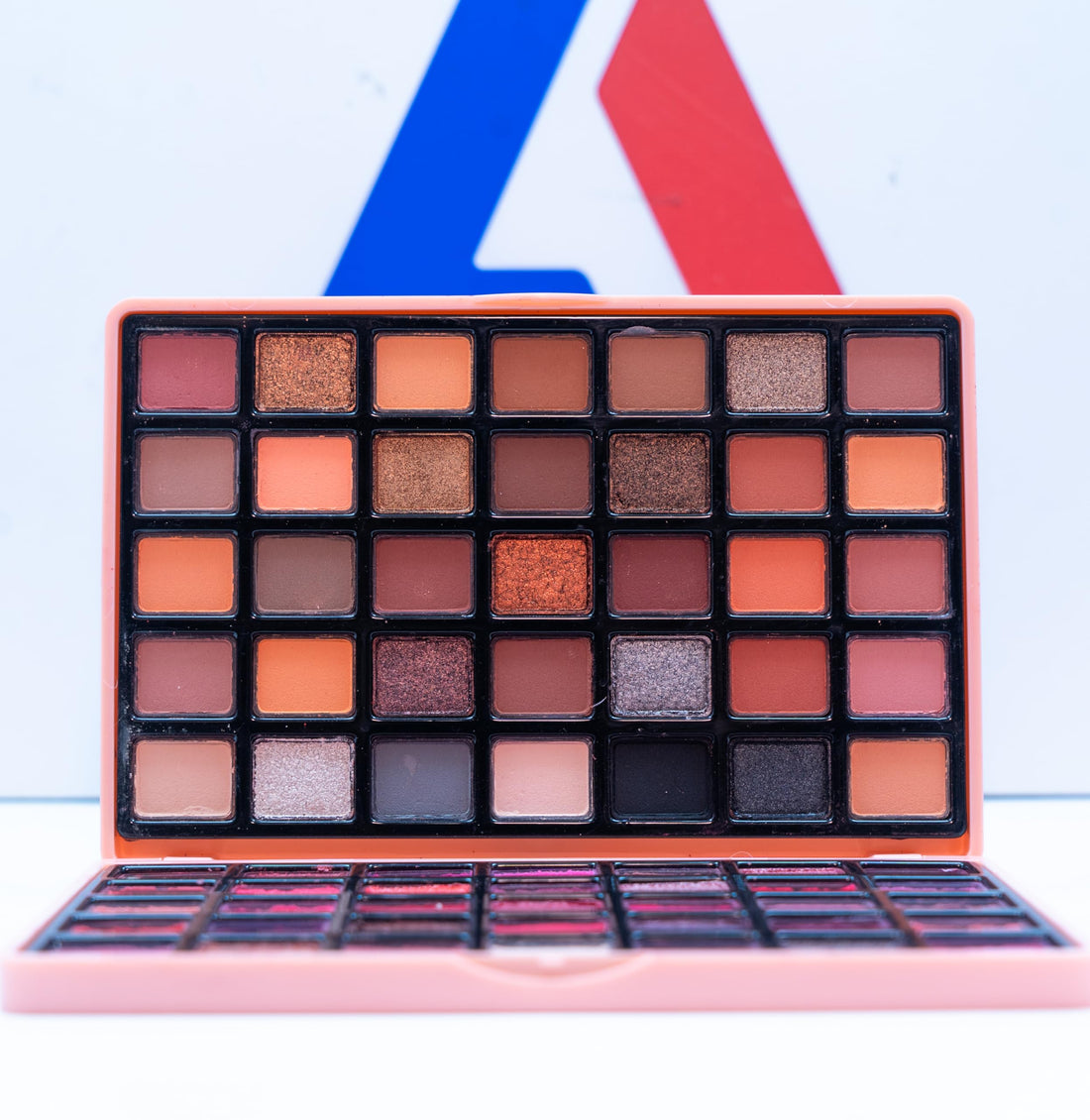Might Cinema Eyeshadow Palette - 70 Color