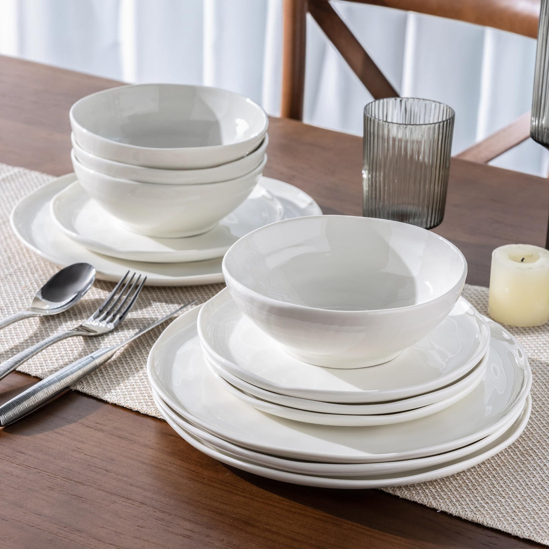 LERATIO Ceramic Dinnerware Sets for 4,Porcelain Plates and Bowls Sets with Wavy Edge,Microwave & Dishwasher & Oven Safe,Light Weight & Scratch Resistant Dishes Sets-Service for 4 (12pcs)-White